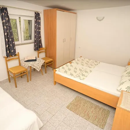 Regina Island Cres, 70m From The Sea * Пунта-Крижа