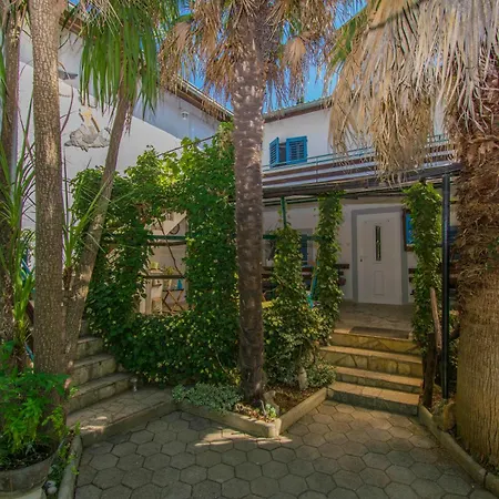 Penzion Regina Island Cres, 70m From The Sea