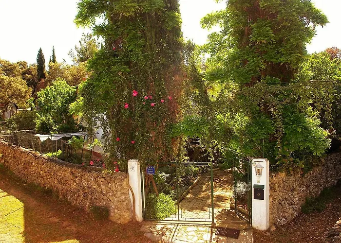 Regina Island Cres, 70m From The Sea Affittacamere