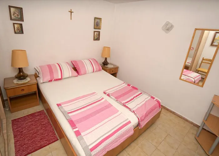 Gasthof Regina Island Cres, 70m From The Sea *
